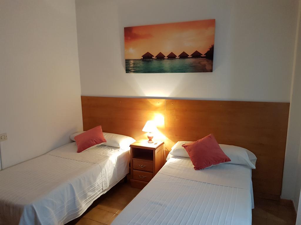 A Vianda Hotel Muros Exterior photo
