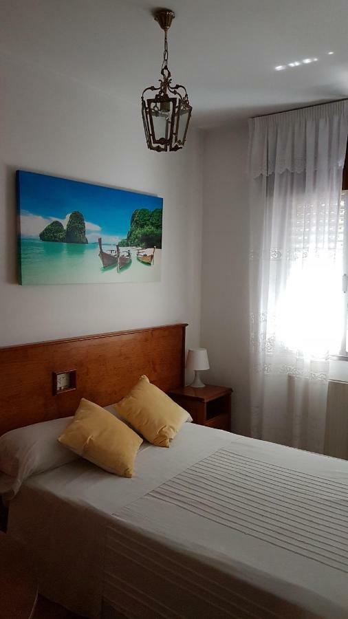 A Vianda Hotel Muros Exterior photo